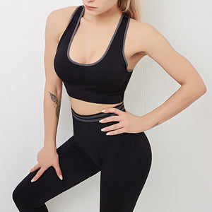 ATHlEISURE & ACTIVEWEAR