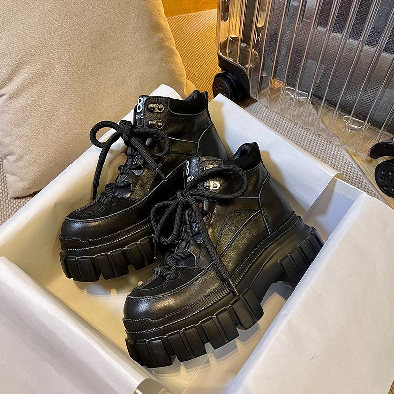 CHUNKY PLATFORM BOOTS / SNEAKERS