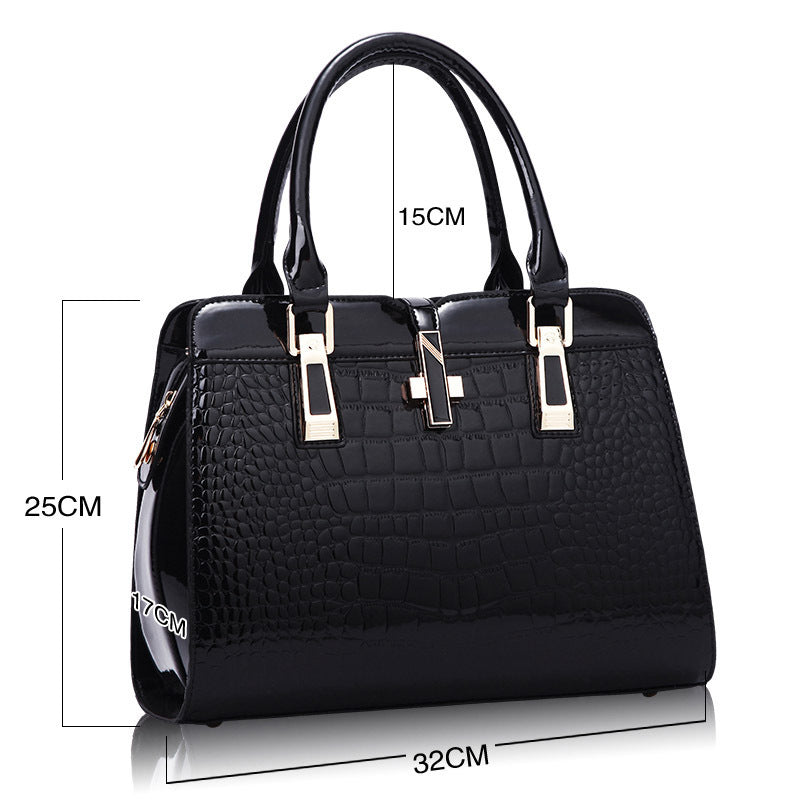 LADIES HANDBAG