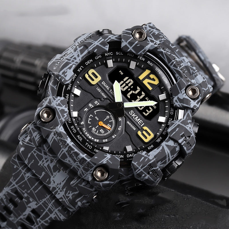 Outdoor Shockproof Plastic Men's Watch With Large Dial, Sports Digital Display, And Synchronized Electronic Watch