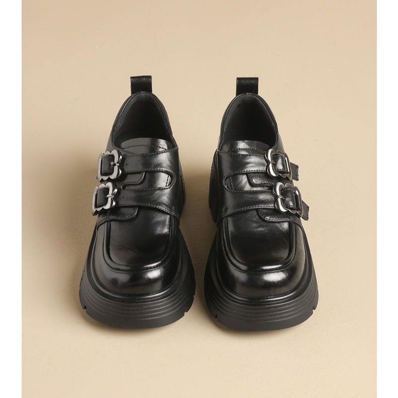 Retro Leather Skirts And Height-increasing Single Shoes