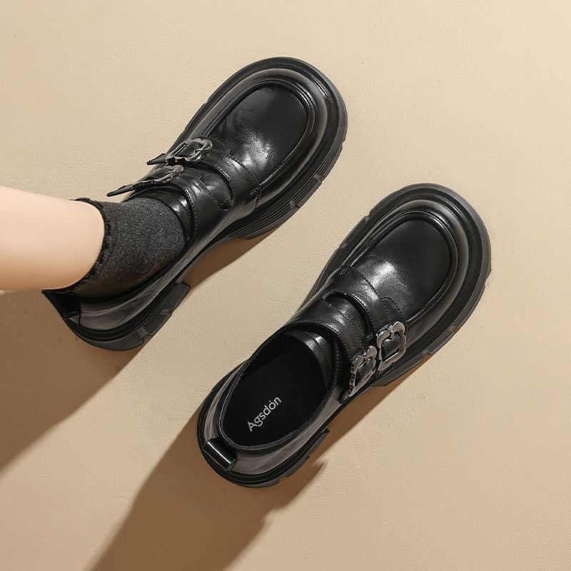 Retro Leather Skirts And Height-increasing Single Shoes