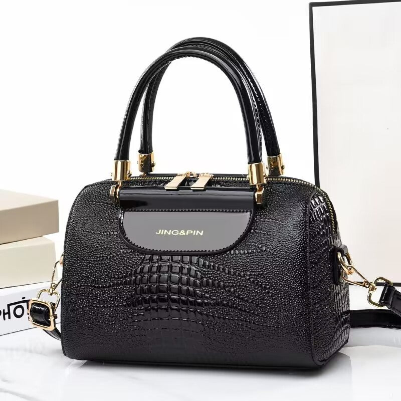 LADIES HANDBAG
